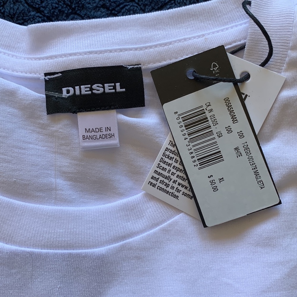 Diesel T-Shirt NWT - Picture 2 of 6